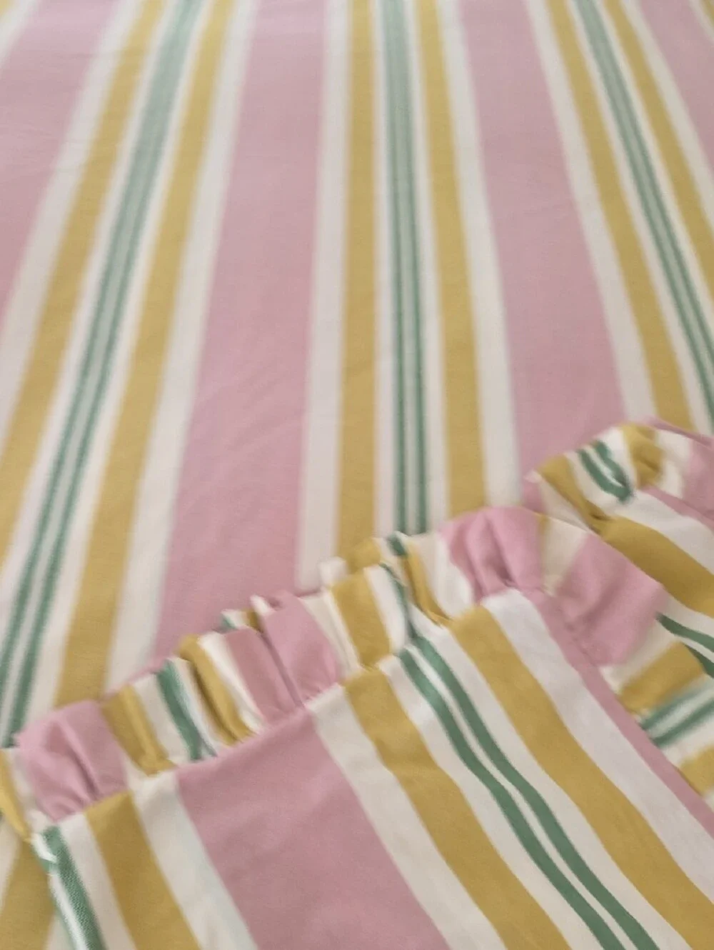 Anthropologie King stripe Ruffle Duvet Cover & Shams in Pink, Green & Mustard